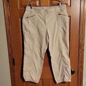 Chico's Light Tan Capris